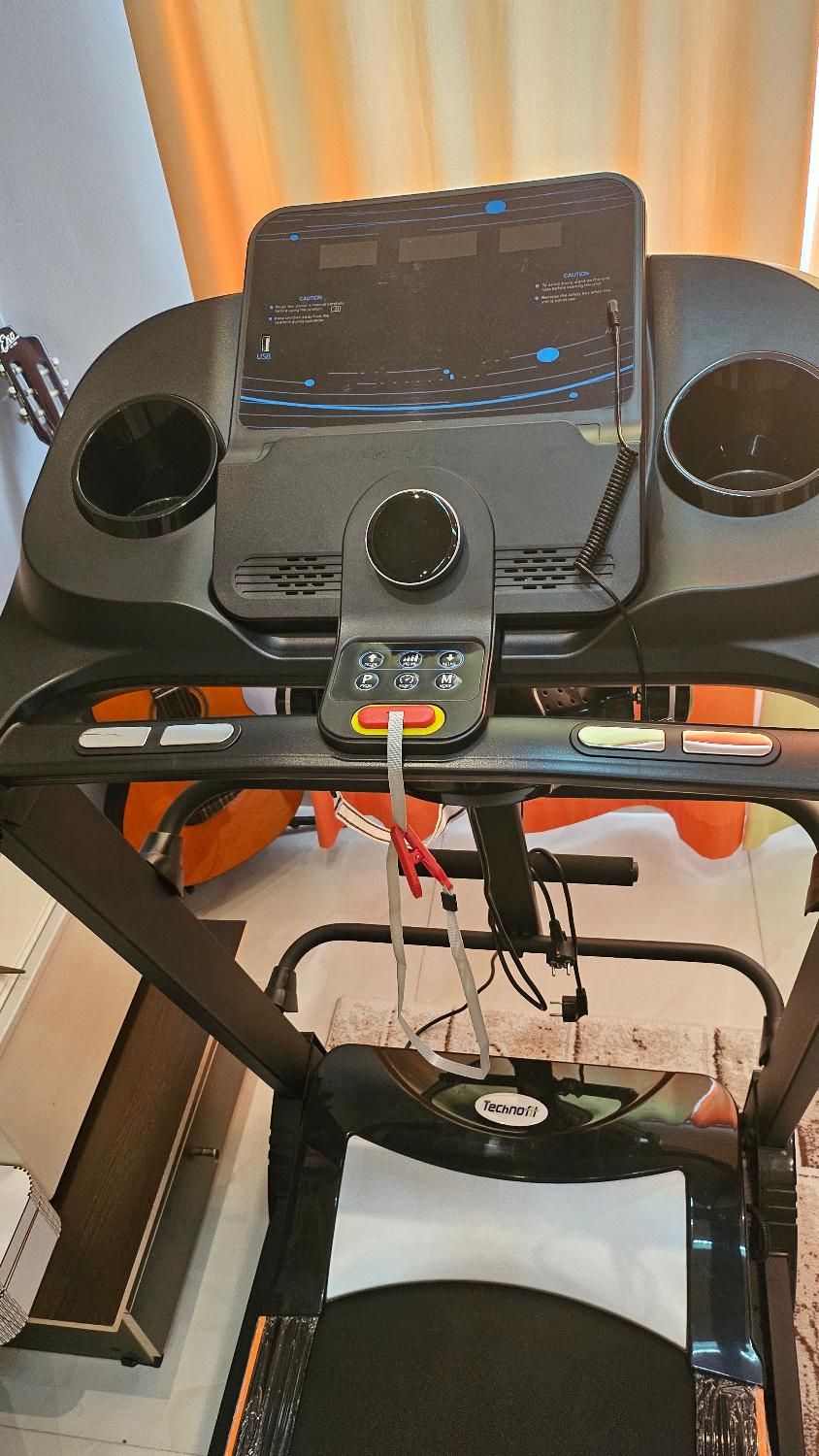 تردمیل تکنو فیت(TECHNOFIT)آپارتمانی تاشو جمع و جور|تجهیزات ورزشی|آستارا, |دیوار