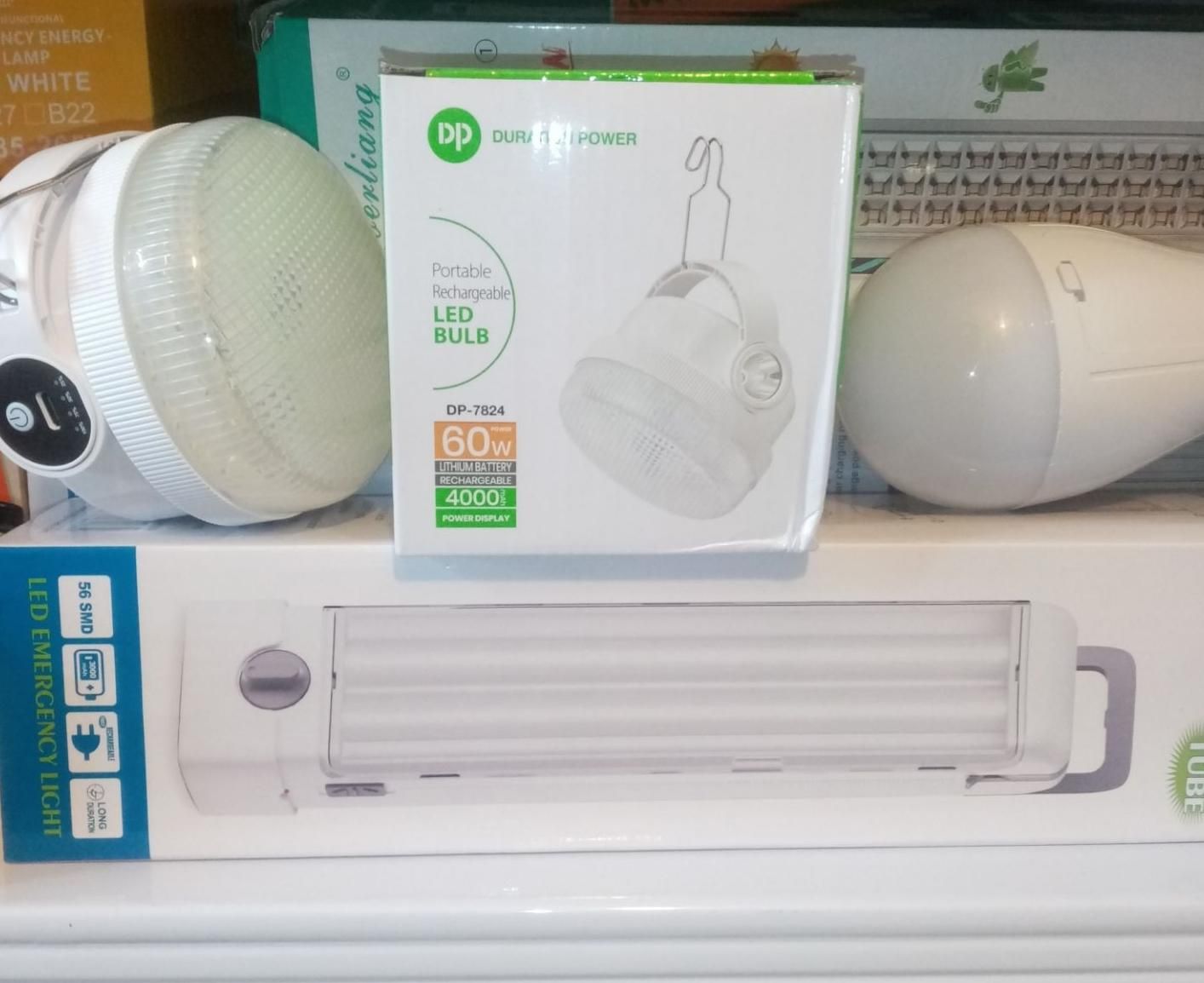 چراغ اضطراری شارژی سیار پروژکتور|لامپ و چراغ|شیراز, پودنک|دیوار