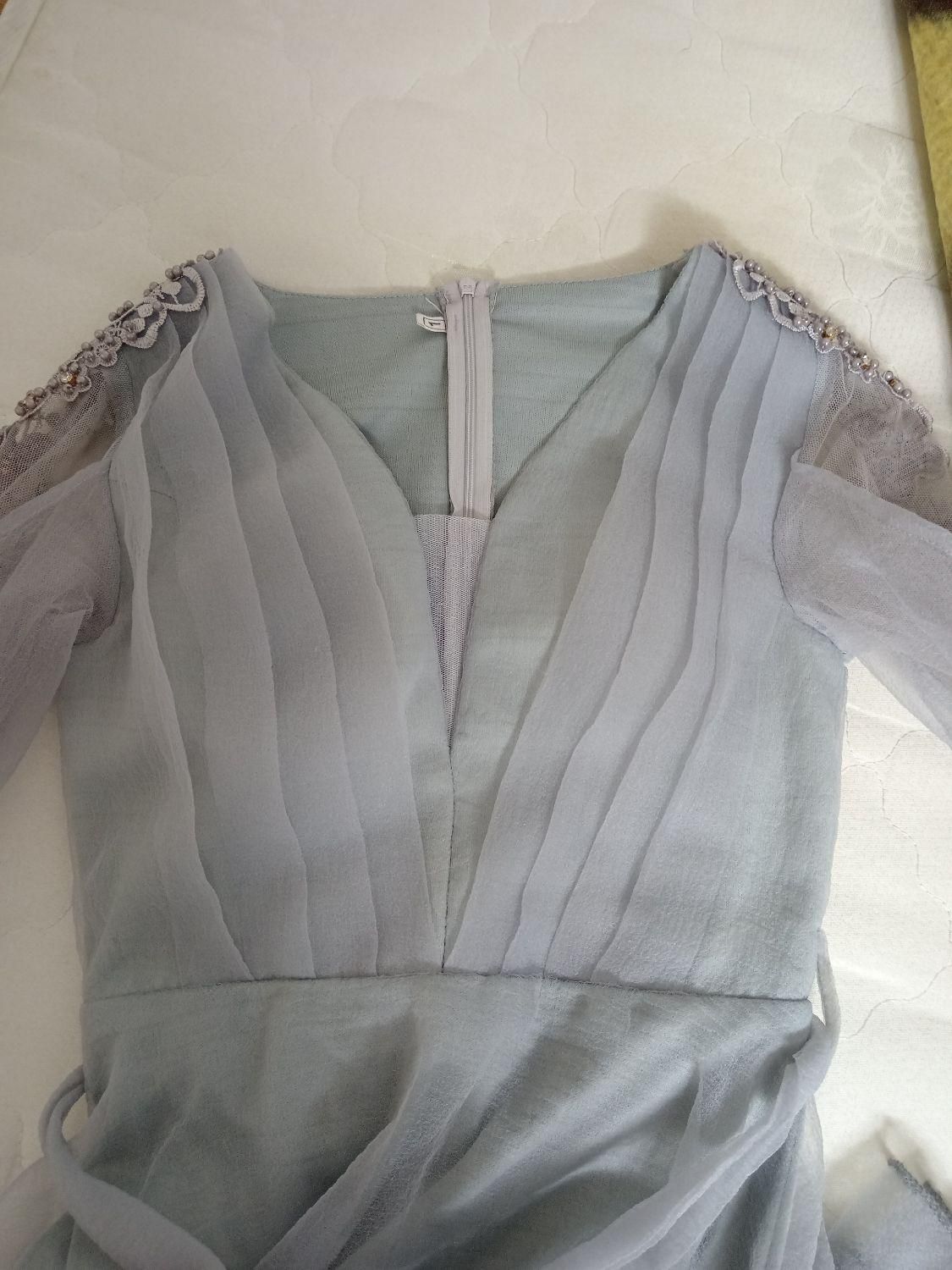 لباس مجلسی|لباس|کاشان, کارگر|دیوار