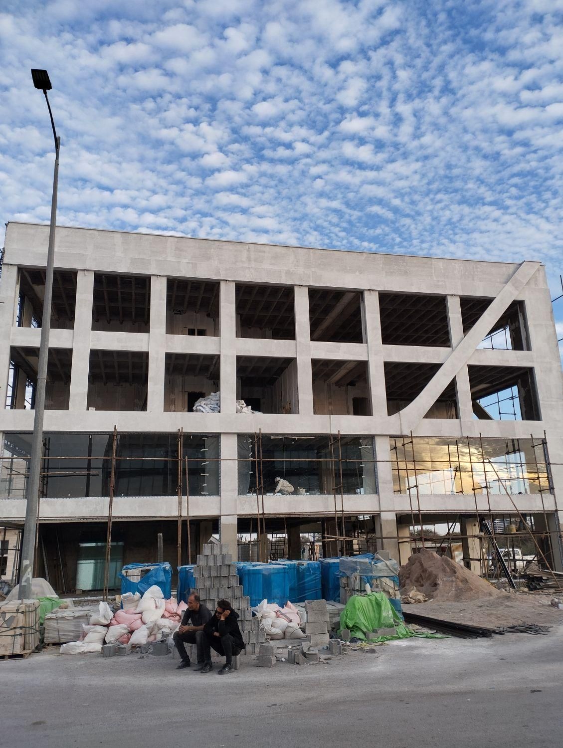 نصب شیشه سکوریت|خدمات پیشه و مهارت|سمنان, |دیوار