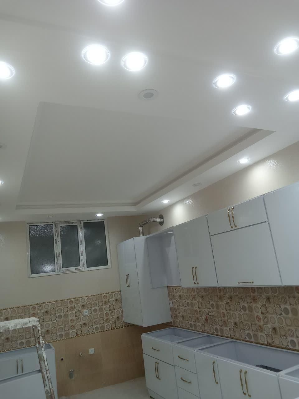 گچ کاری خرده کاری لکه گیری انجام میشود|خدمات پیشه و مهارت|میبد, |دیوار