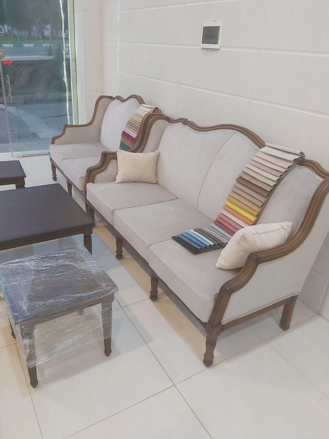 مبل کویین ۷نفره فرانسوی *مبل کاخ|مبلمان خانگی و میز عسلی|خرمآباد, |دیوار