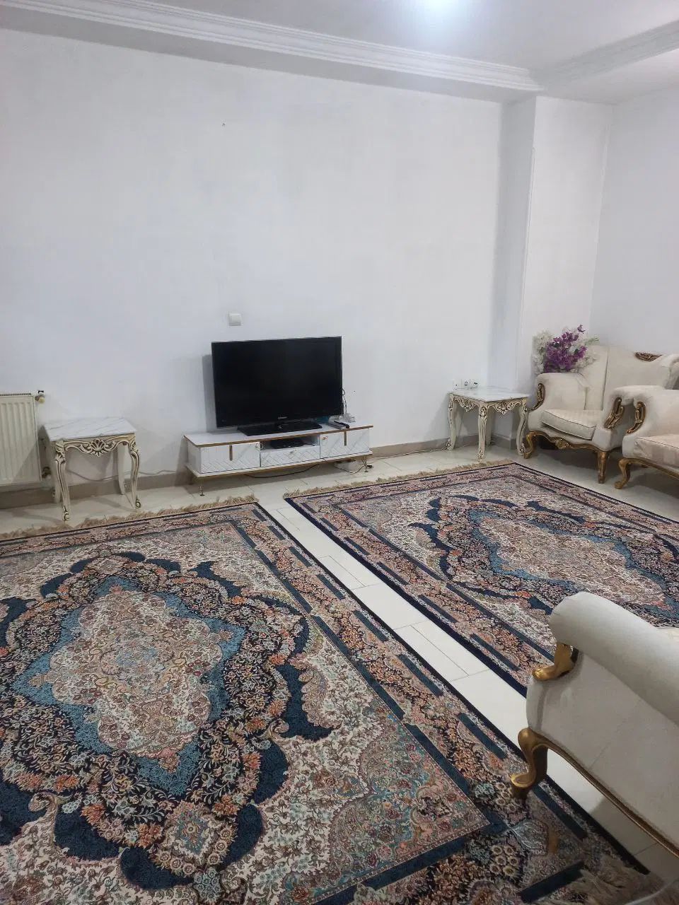 اجاره آپارتمان با پارکینگ نزدیک ایستگاه مترو|اجارهٔ آپارتمان|تهران, شهرک صادقیه|دیوار