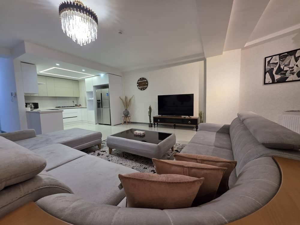 منزل مبله در چمران|اجارهٔ کوتاهمدت آپارتمان و سوئیت|شیراز, چوگیاه|دیوار