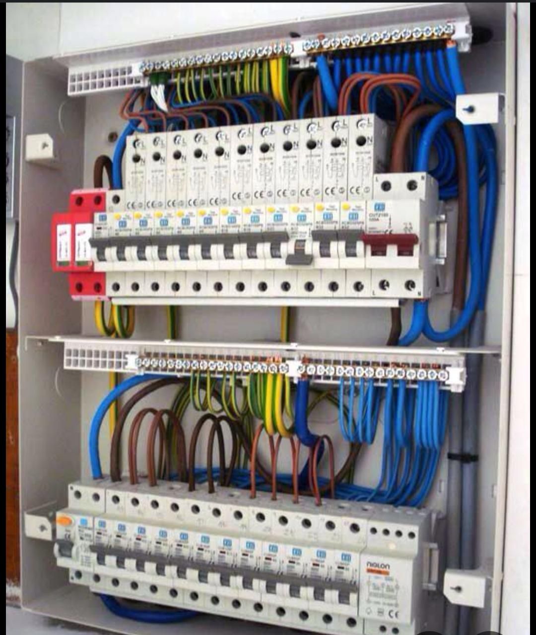 خدمات برق ساختمان/برقکار|خدمات پیشه و مهارت|کازرون, |دیوار