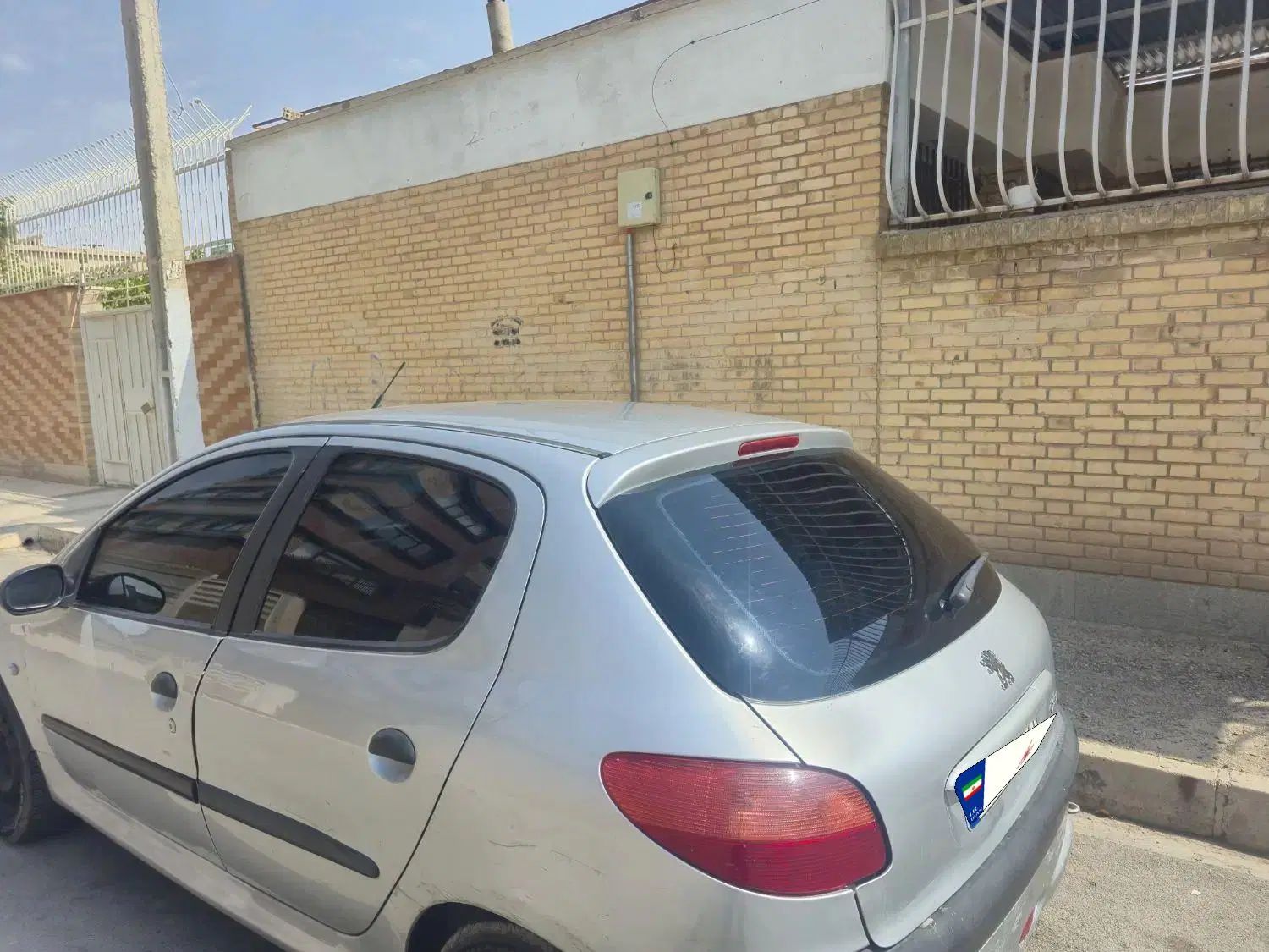 206 مدل 84، بدونه خرج برای مصرف کننده   مناسب مناس|خودرو سواری و وانت|اصفهان, شهرک میلاد|دیوار