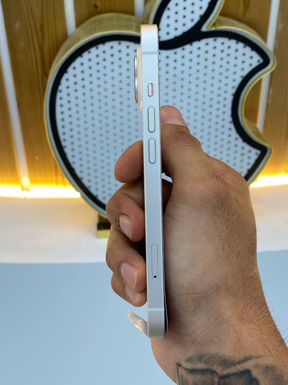 اپل iphone 14 با حافظهٔ ۱۲۸ گیگابایت|موبایل|اراک, |دیوار