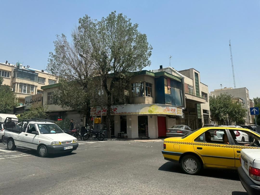 اشپز ،تخته کار ایرانی اتباع|استخدام خدمات فروشگاه و رستوران|تهران, میدان انقلاب|دیوار