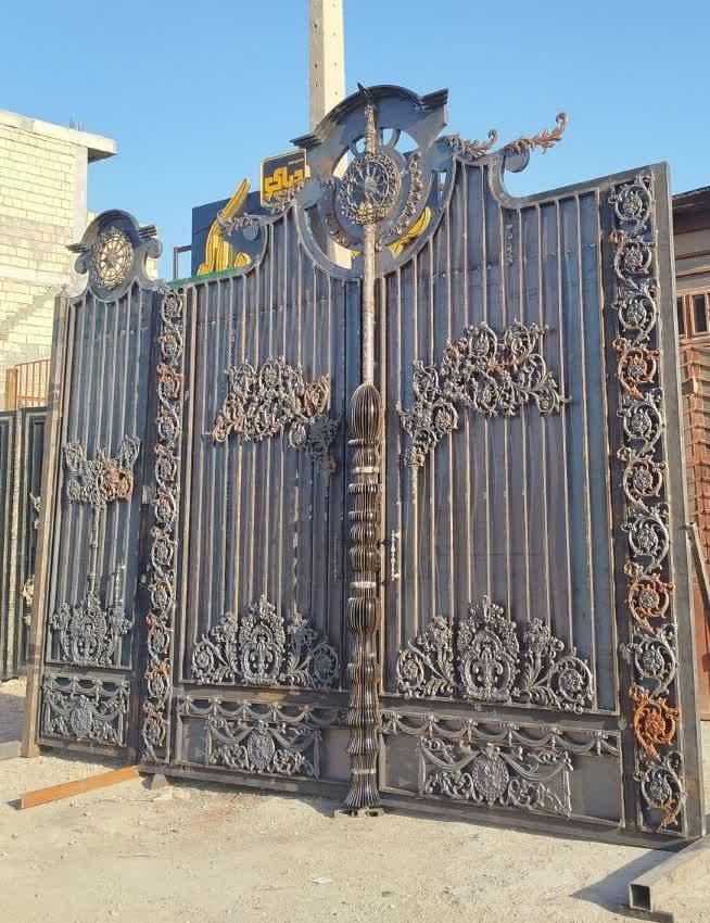 درب حیاط درب باغی درب فرفورژه درب کلاسیک کیت کتی|مصالح و تجهیزات ساختمان|خمینی‌شهر, |دیوار