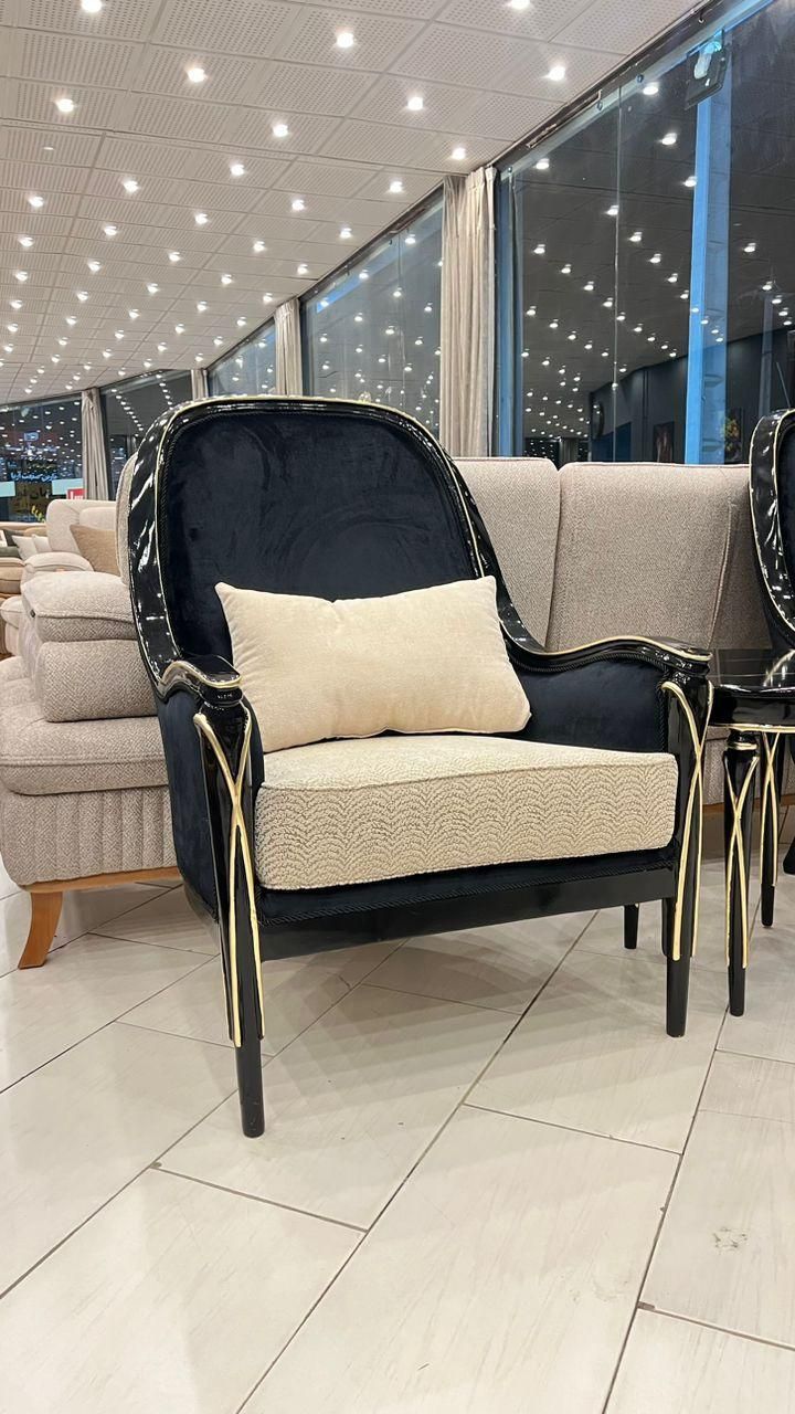 مبل مشکی طلایی شرایط ویژه|مبلمان خانگی و میز عسلی|قزوین, |دیوار