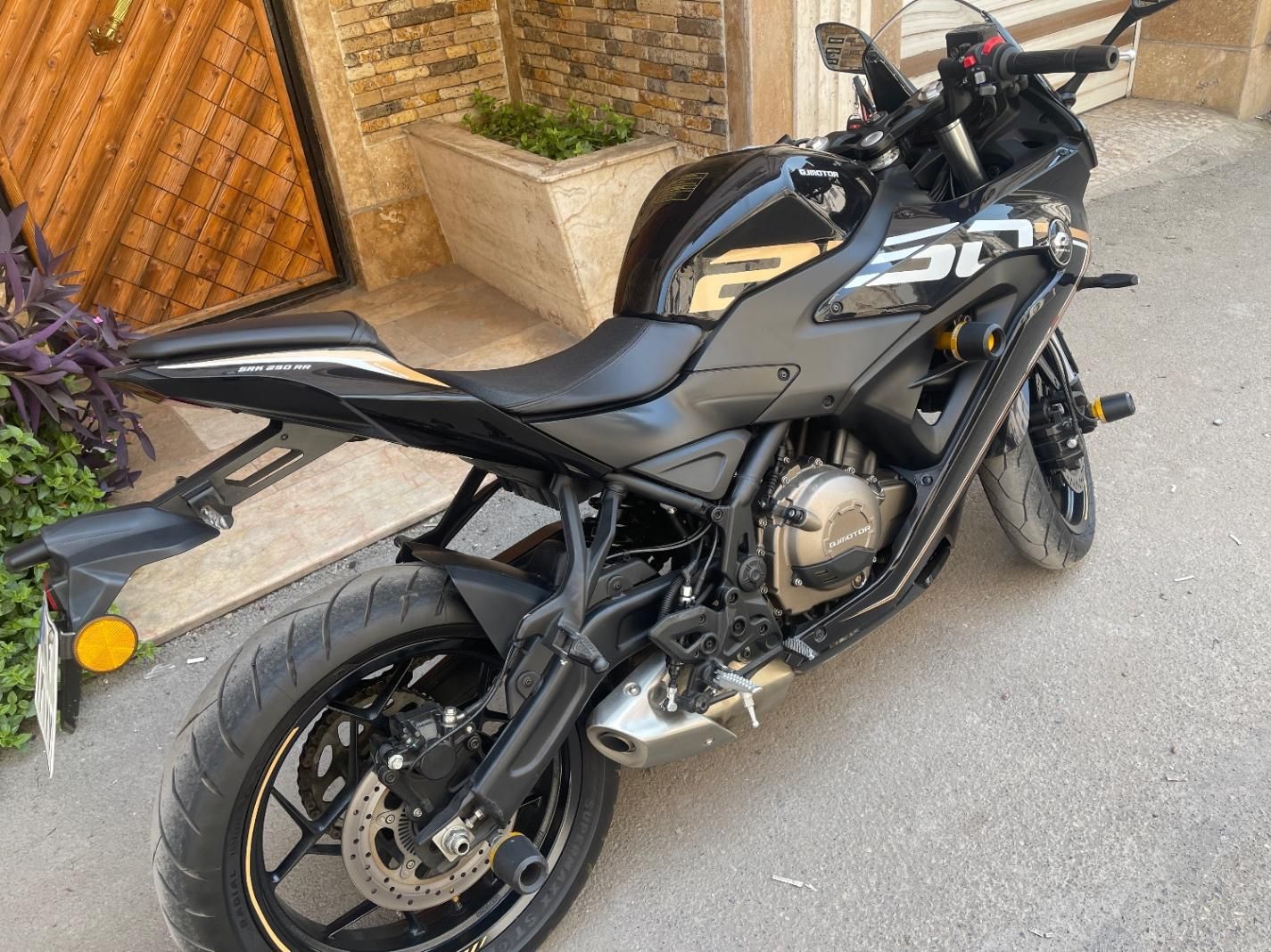 بنلی ریس ۳۰۰|موتورسیکلت|رشت, رشتیان|دیوار