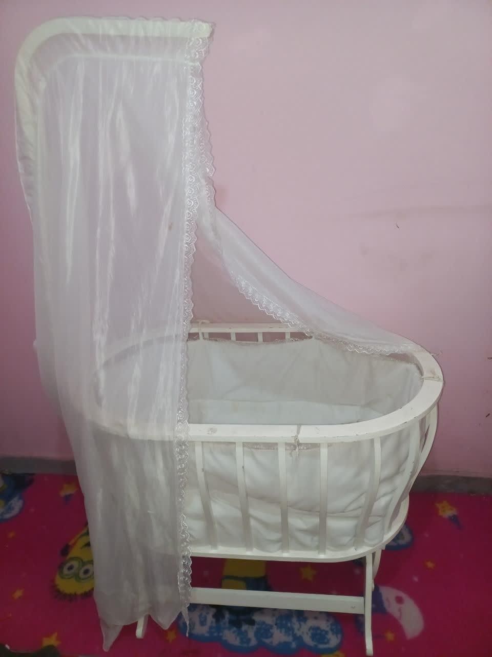 گهواره بچه|تخت و صندلی بچه|بابل, |دیوار