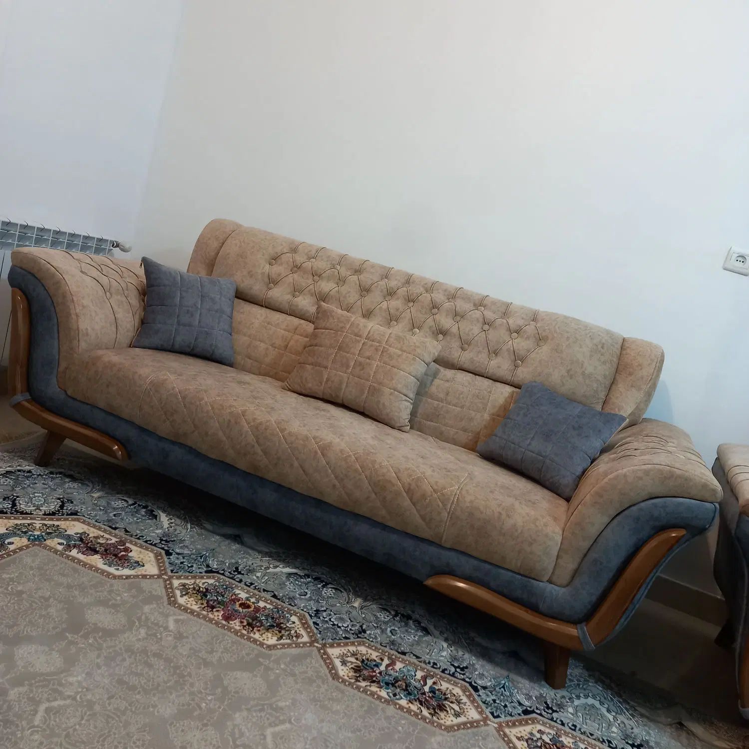 مبل سفارشی ۷ نفره پارچه خارجی کار محکم و عمری|مبلمان خانگی و میز عسلی|تهران, جی|دیوار