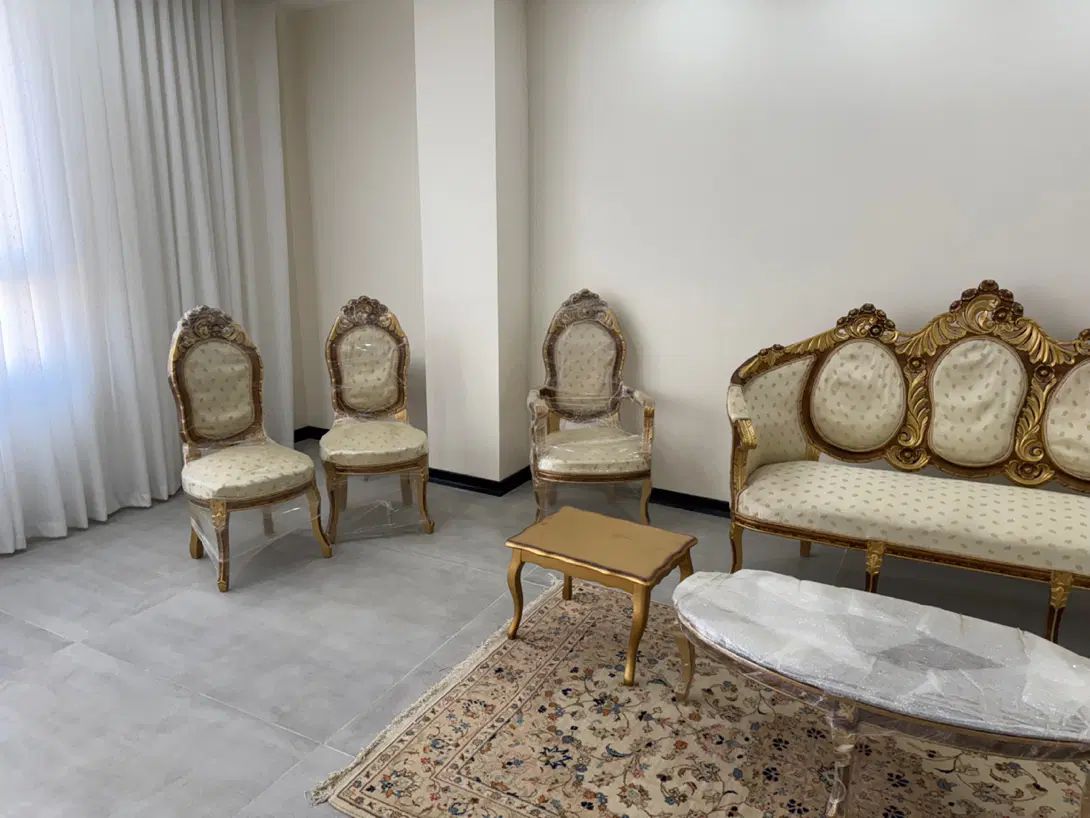 مبل سلطنتی (آبنوس) و میز نهار خوری|مبلمان خانگی و میز عسلی|کرج, گلستان|دیوار