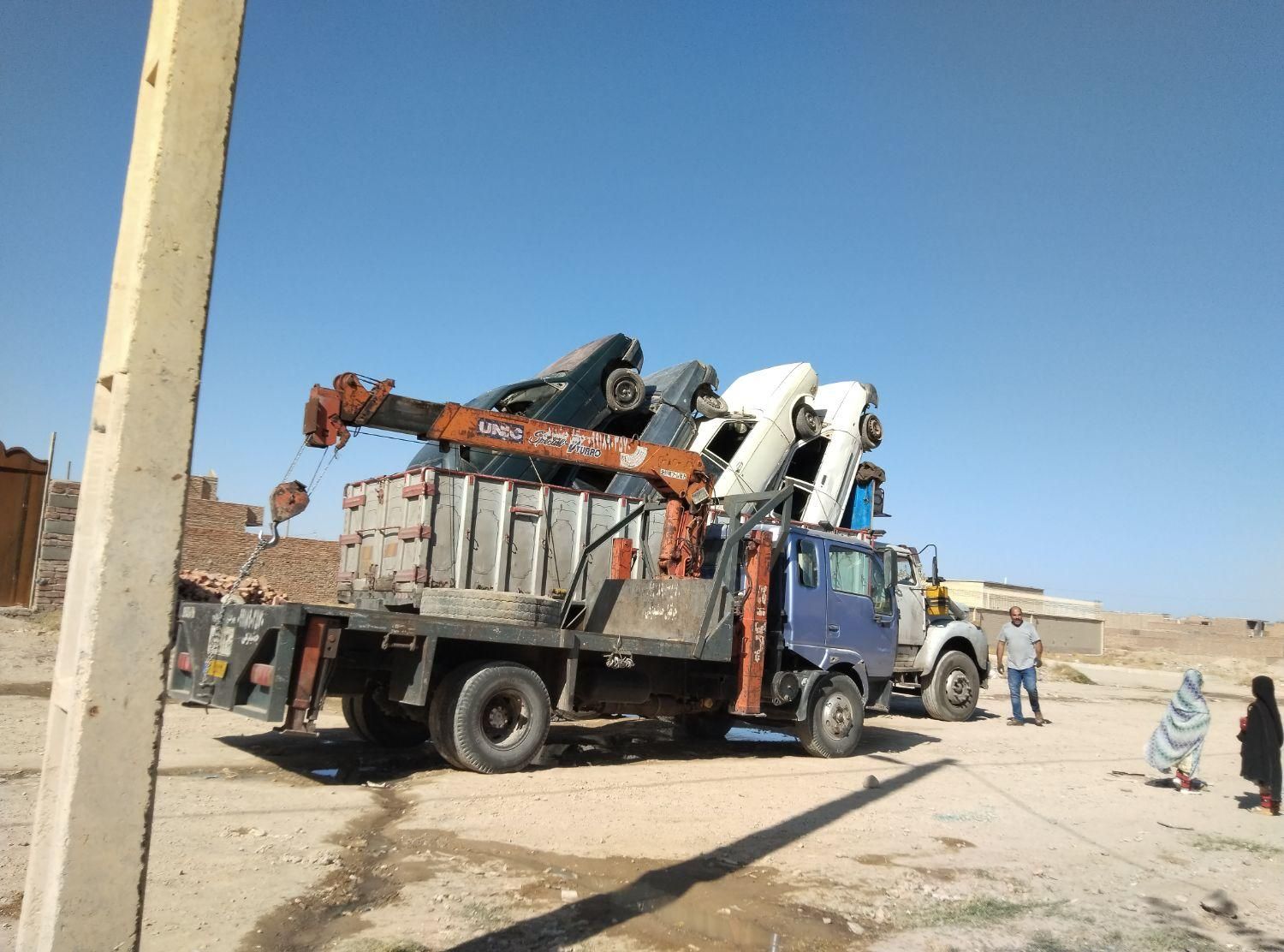 خدمات جرثقیل از سه تن تا ده تن  . یدکش|خدمات حمل و نقل|خاش, |دیوار