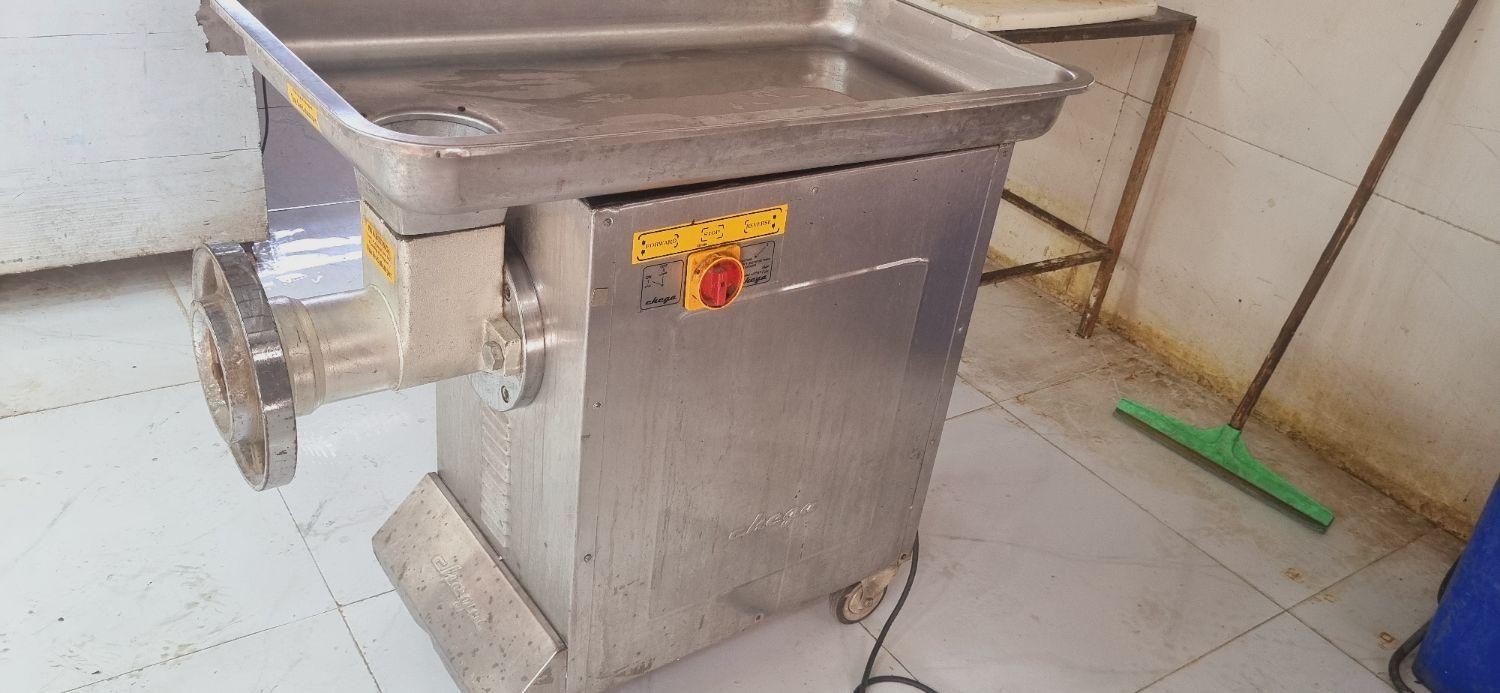 چرخ گوشت چگاه  ۴۲|خردکن، آسیاب، غذاساز|اصفهان, بهارستان|دیوار
