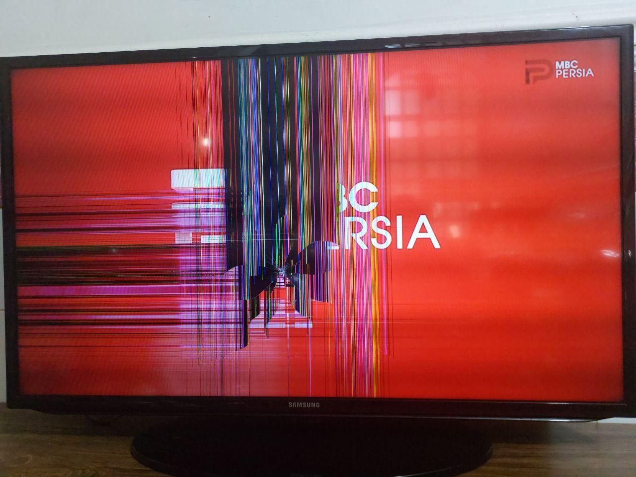 تی وی|تلویزیون و پروژکتور|بندر امام خمینی, |دیوار