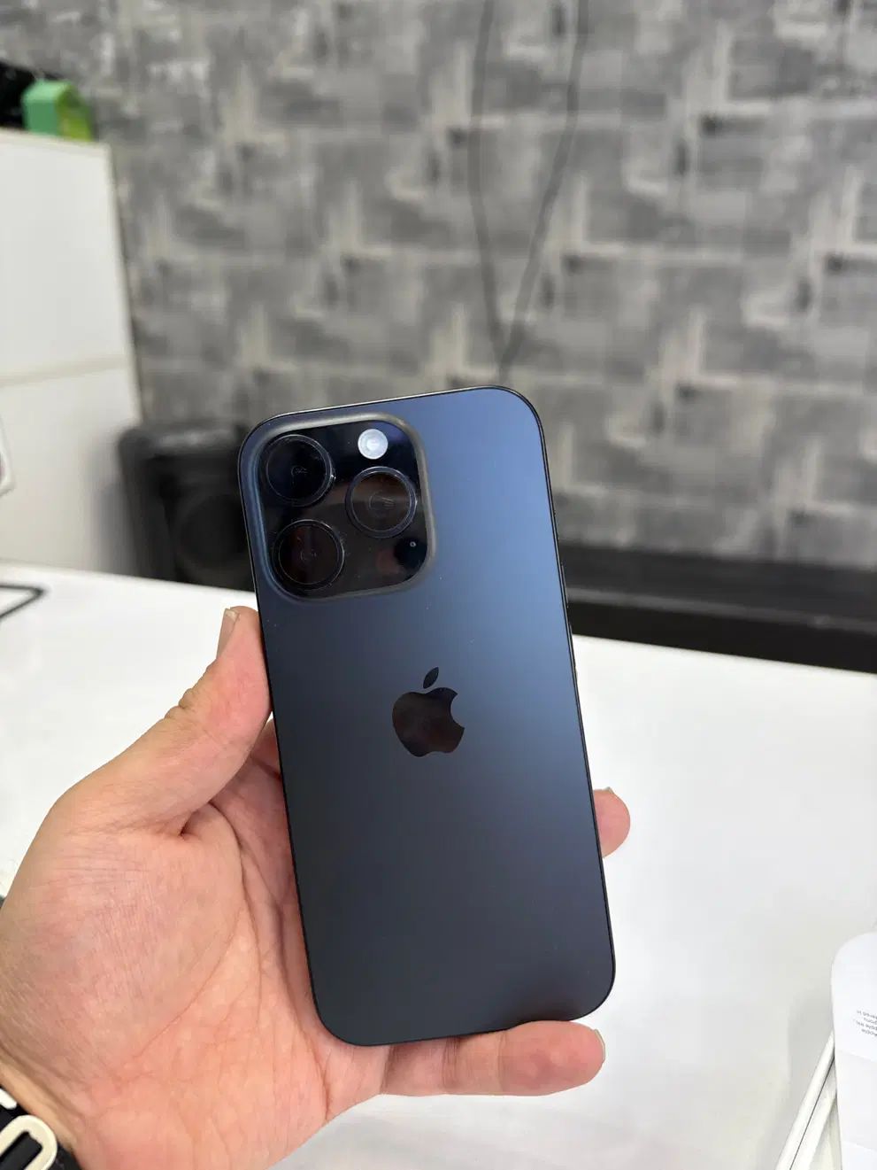 iphone 16 pro رجیستر شده|موبایل|تهران, تهرانسر مرکزی|دیوار