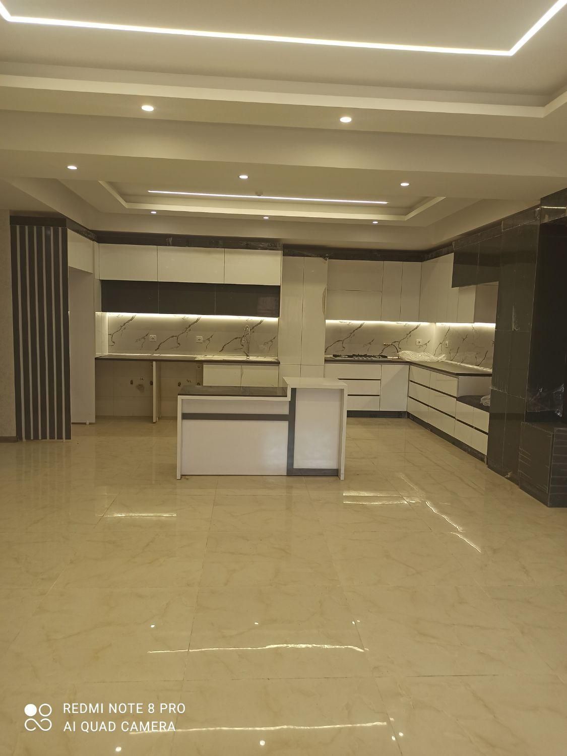 امتیاز آپارتمان از تعاونی برند نفت در شیراز /لوکس|فروش آپارتمان|لار, |دیوار