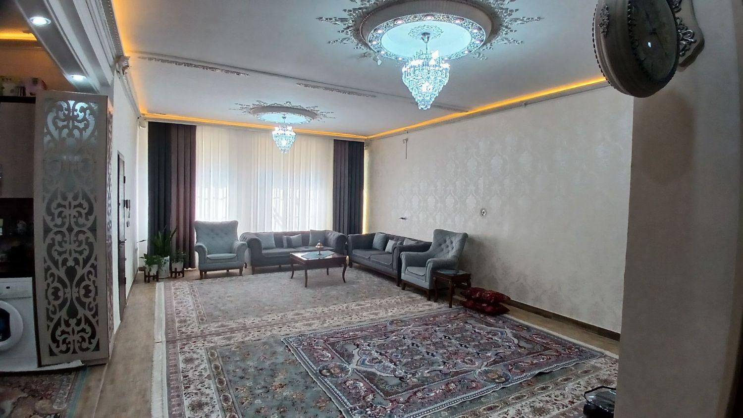 ویلایی۱۸۵متری،بازسازی کامل،سندتک برگ،شهرک نصر|فروش خانه و ویلا|کرمانشاه, |دیوار