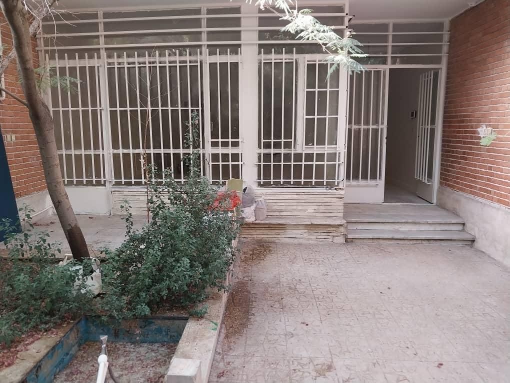 ۱۳۵ متر ویلایی/۲۰۰ متر زیربنا/شادمان|فروش زمین و ملک کلنگی|تهران, شادمان|دیوار