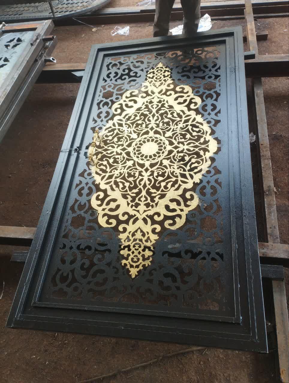 ورودی نفر رو .پارکینگی تمام ورق|فروشگاه و مغازه|تهران, شهید رجایی|دیوار