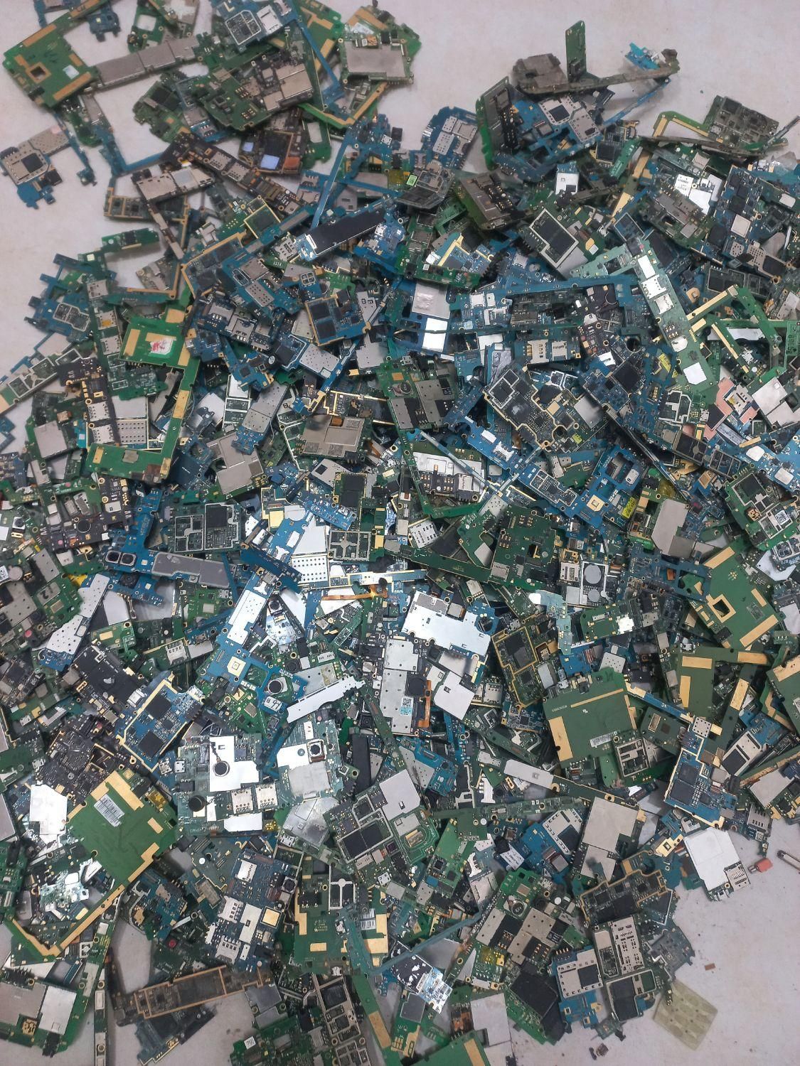 مرکز خرید تخصصی بردهای الکترونیکی|لوازم جانبی موبایل و تبلت|مشهد, ابوذر|دیوار