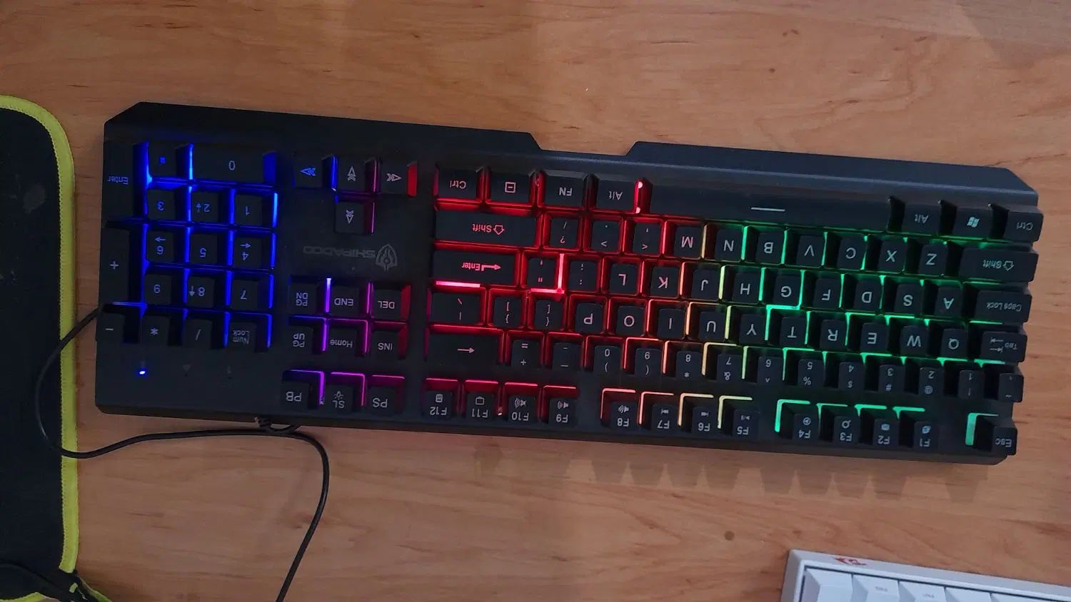 کیبورد گیمینگ دارای RGB|قطعات و لوازم جانبی رایانه|اصفهان, شیخ اشراق|دیوار
