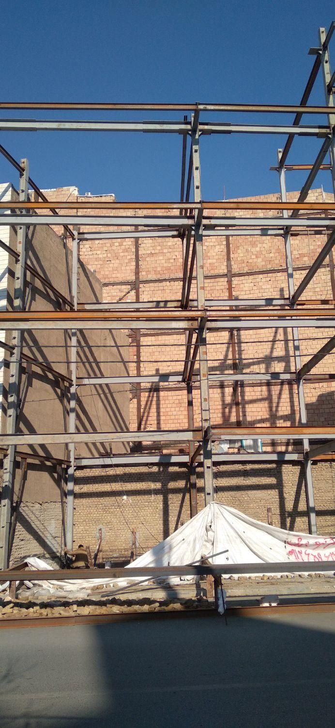 جوشگاری اسکلت ساخت ونصب سازه های فلزی  و خرده کاری|خدمات پیشه و مهارت|پاکدشت, پاکدشت (مامازند)|دیوار