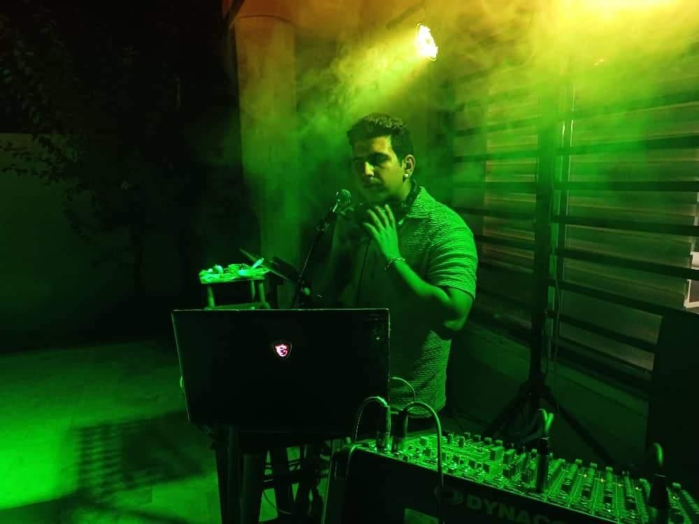 دی‌جی حرفه‌ای در شیراز  دیجی Dj|خدمات پذیرایی، مراسم|شیراز, دوکوهک|دیوار