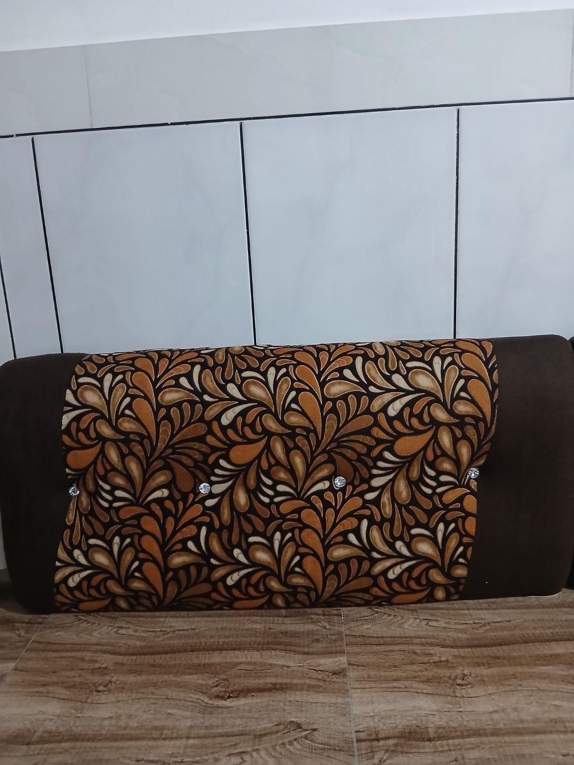 پشتی|پشتی|داران, |دیوار