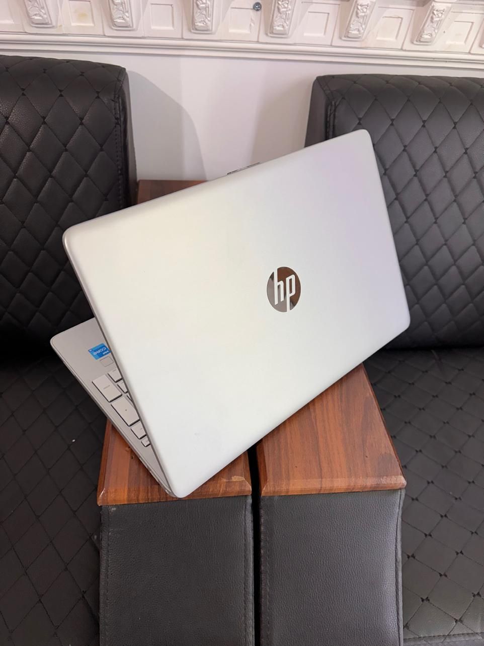 Hp laptop نسل یازدهم پشت ویترینی|رایانه همراه|رشت, پیرسرا|دیوار