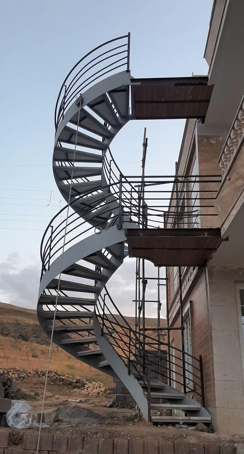 پله پیچ|خدمات پیشه و مهارت|همدان, |دیوار