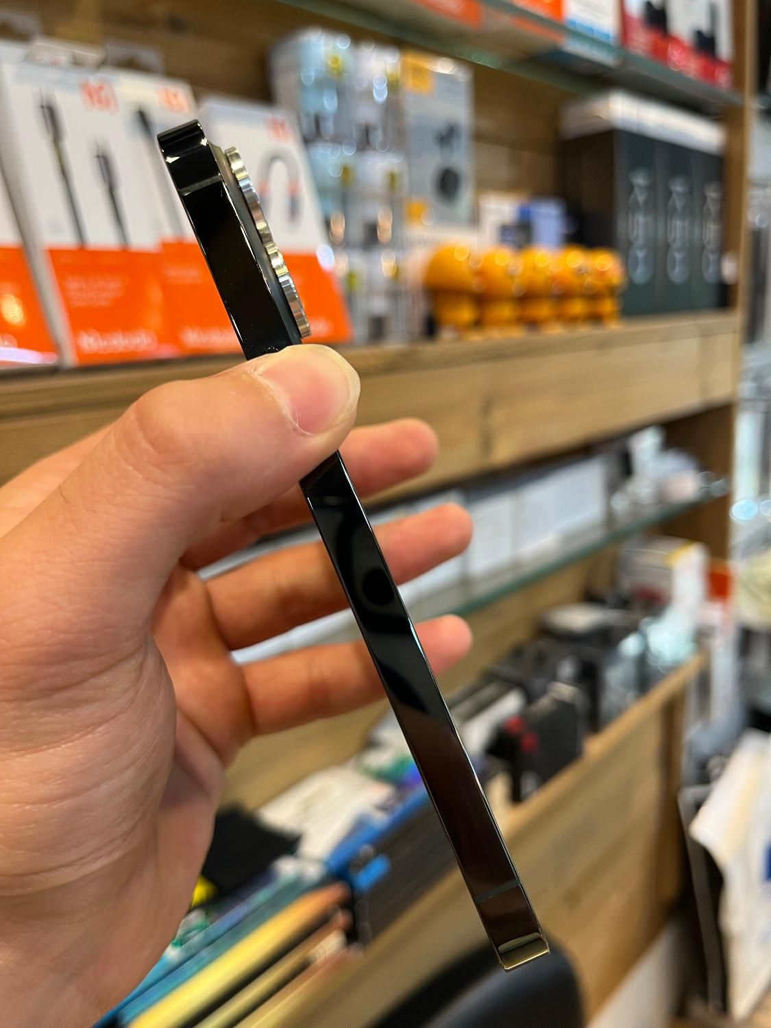 اپل iPhone 13 Pro باحافظه ۲۵۶ گیگابایت در حد نو|موبایل|اصفهان, بوستان آینه خانه|دیوار