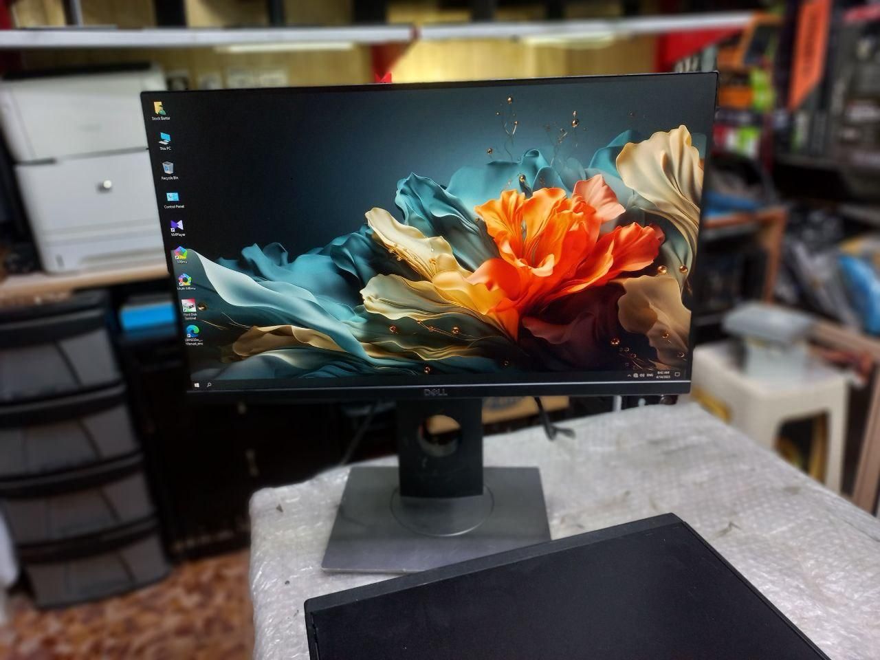 مانیتور ۲۲ اچ پی مدلE222 پورت HDMI|قطعات و لوازم جانبی رایانه|کرمانشاه, |دیوار