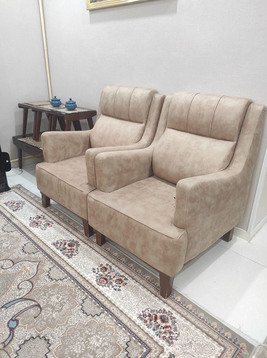 مبل نه نفره درحد|مبلمان خانگی و میز عسلی|کرج, پیشاهنگی|دیوار