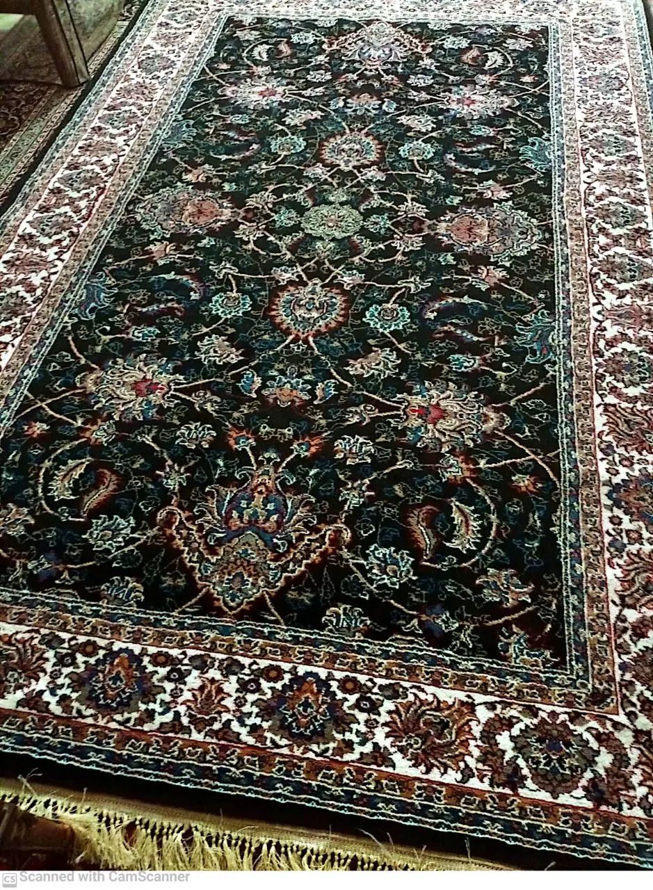 یک جفت ۶ متری زمینه سرمه ای طرح افشان|فرش|اصفهان, قلعه طبره|دیوار
