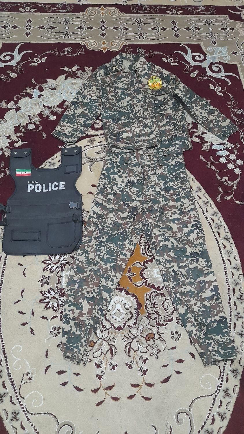 لباس پسرانه|کفش و لباس بچه|شیراز, شاهچراغ|دیوار
