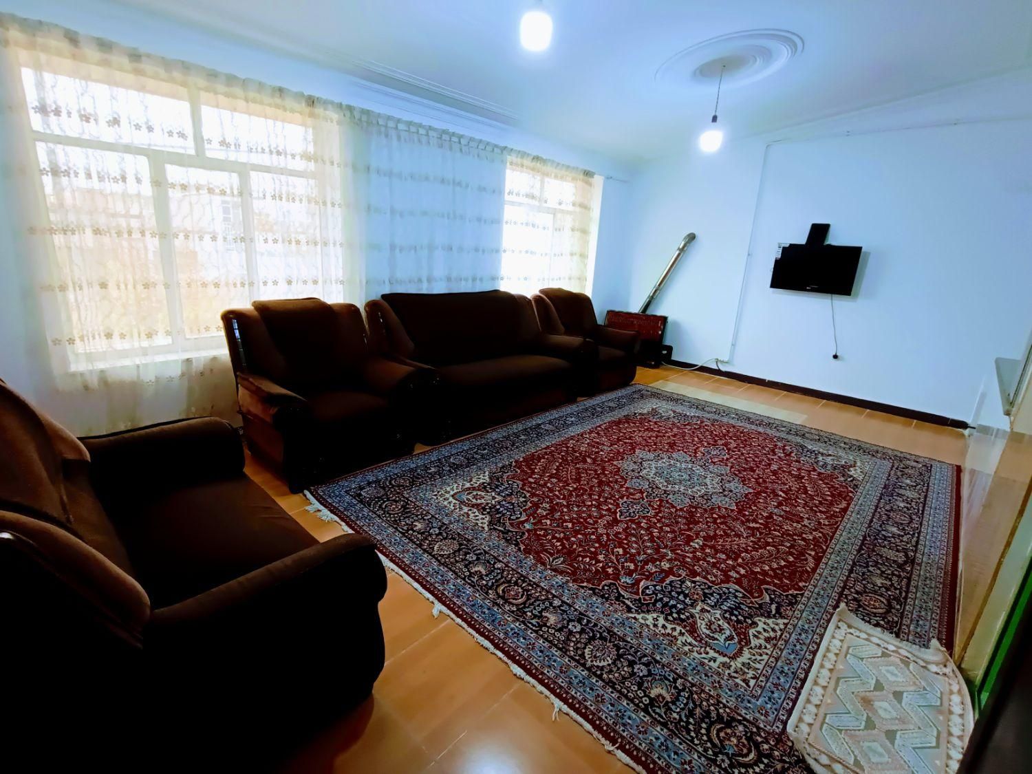 سوئیت آپارتمان دربست مرکز شهر|اجارهٔ کوتاه‌مدت آپارتمان و سوئیت|همدان, |دیوار