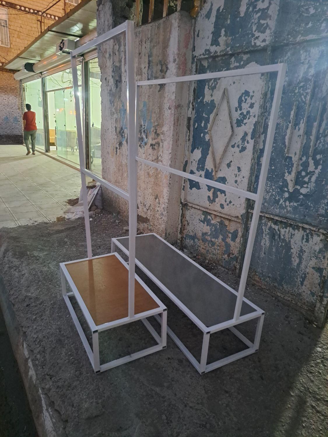 رگال،شلف،کتابخانه|کتابخانه، شلف، قفسههای دیواری|مشهد, خواجه ربیع|دیوار