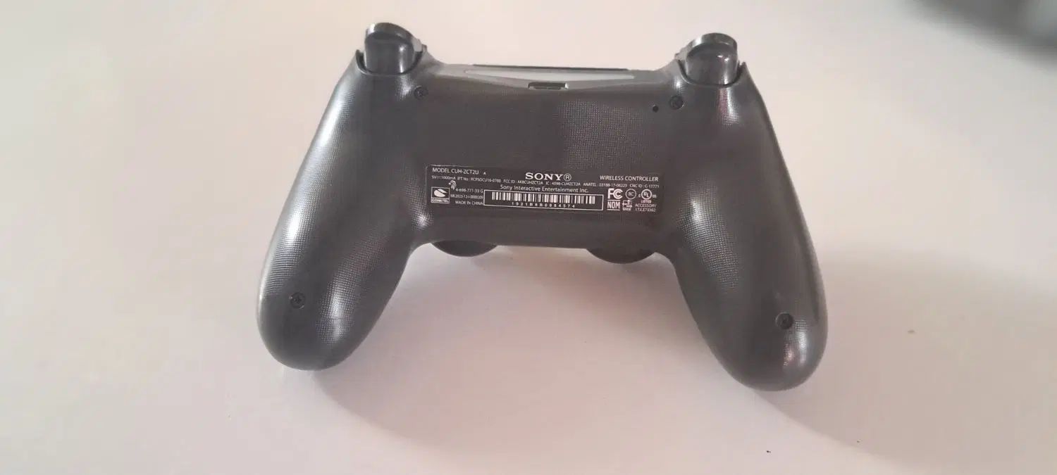 دسته PS4|کنسول، بازی ویدئویی و آنلاین|اصفهان, ارغوانیه|دیوار