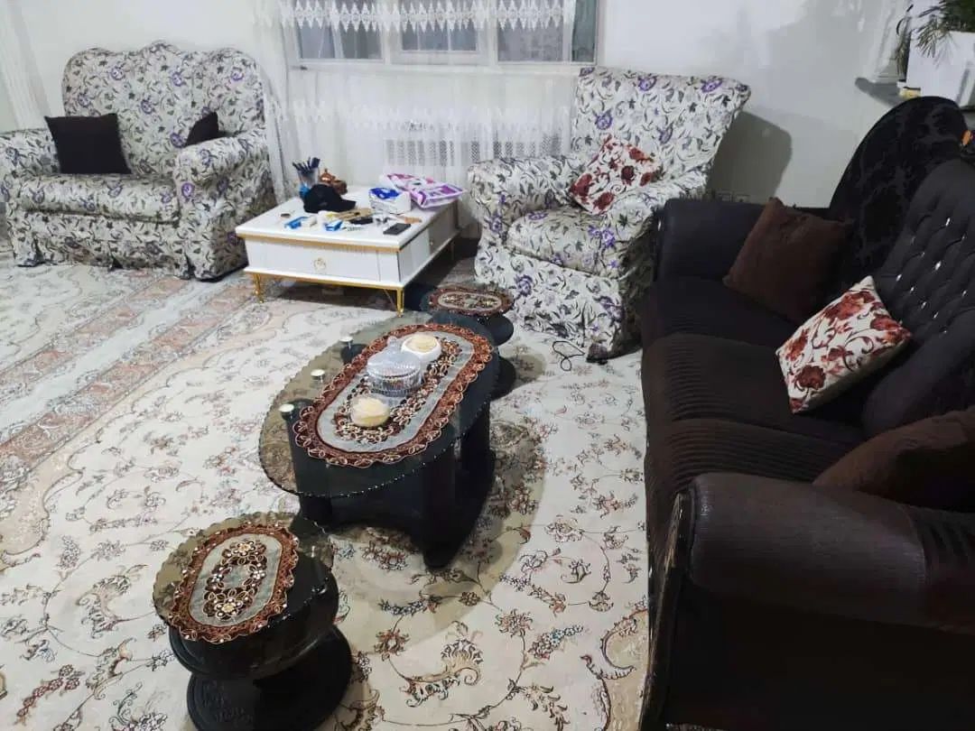 مبل ۹ نفره چوبی باکیفیت|مبلمان خانگی و میز عسلی|تهران, بروجردی|دیوار