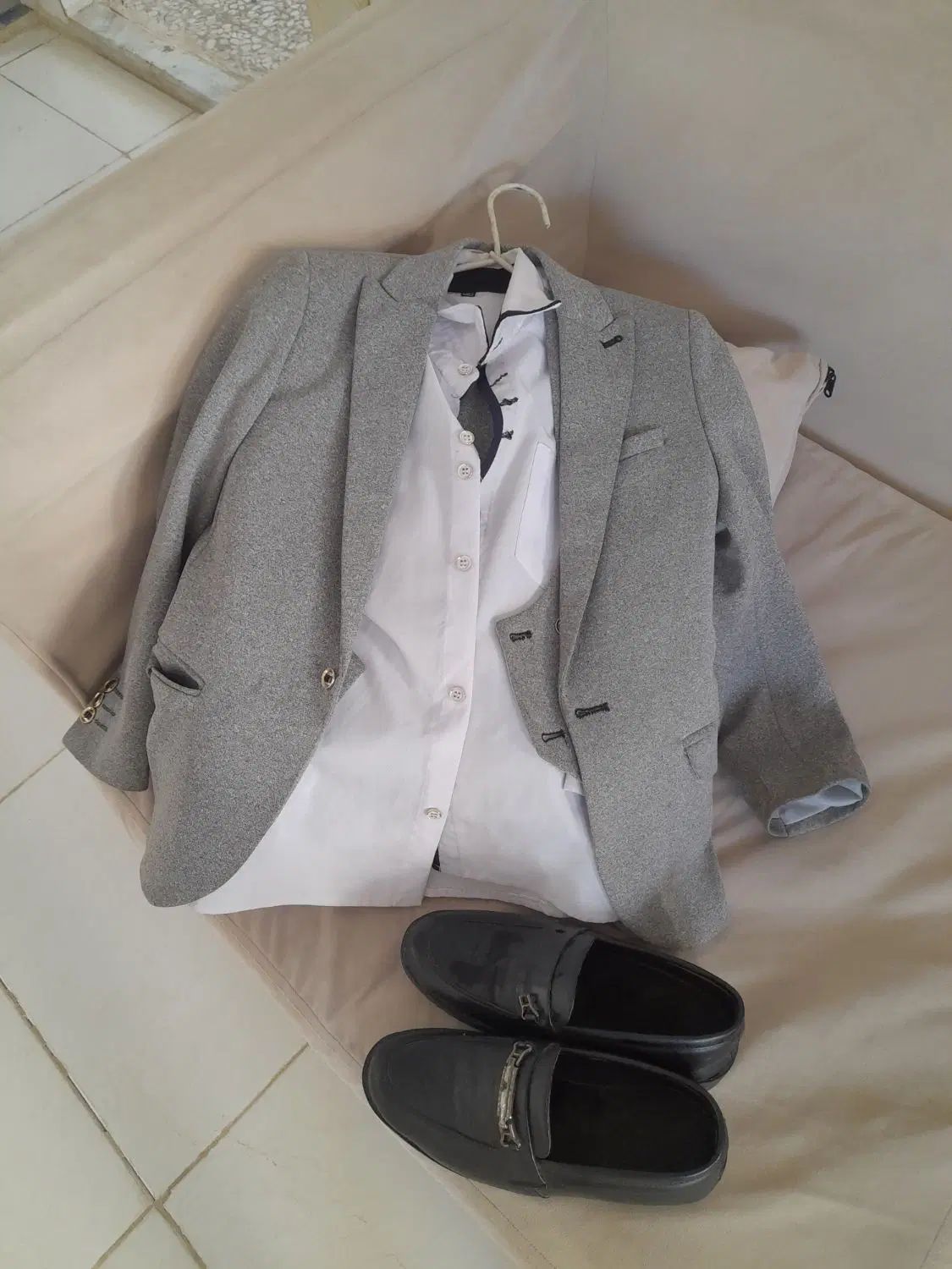 کت وشلوار سه تیکه برای ۵ تا ۸ سال سایز کفش۳۵|کفش و لباس بچه|اصفهان, خوراسگان|دیوار