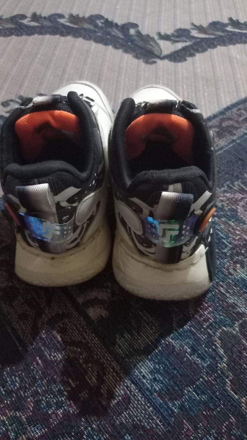 کتونی خارجی   ۳۵  پسرانه|کفش و لباس بچه|فردیس, شهرک ناز|دیوار