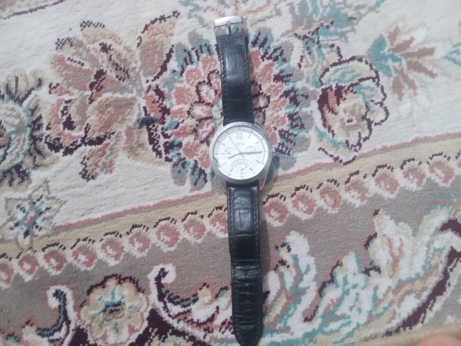 ساعت مچی نو|ساعت|کرج, اتحاد|دیوار