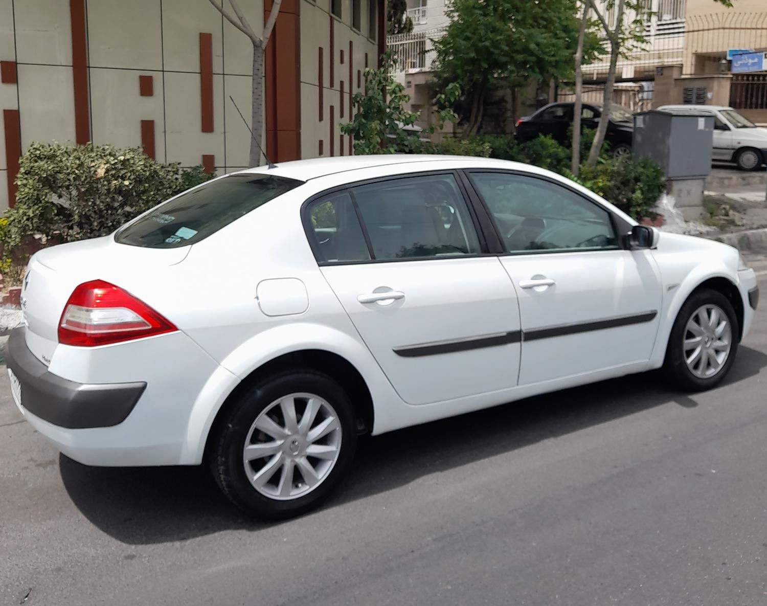 رنو مگان مونتاژ 2000cc، مدل ۱۳۹۱|خودرو سواری و وانت|تهران, شهرک امیرالمومنین|دیوار