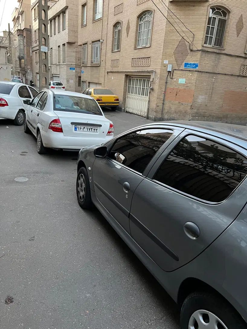 ۲۰۶تیپ ۲مدل ۹۸ کم کار|خودرو سواری و وانت|تهران, خواجه نظام الملک|دیوار
