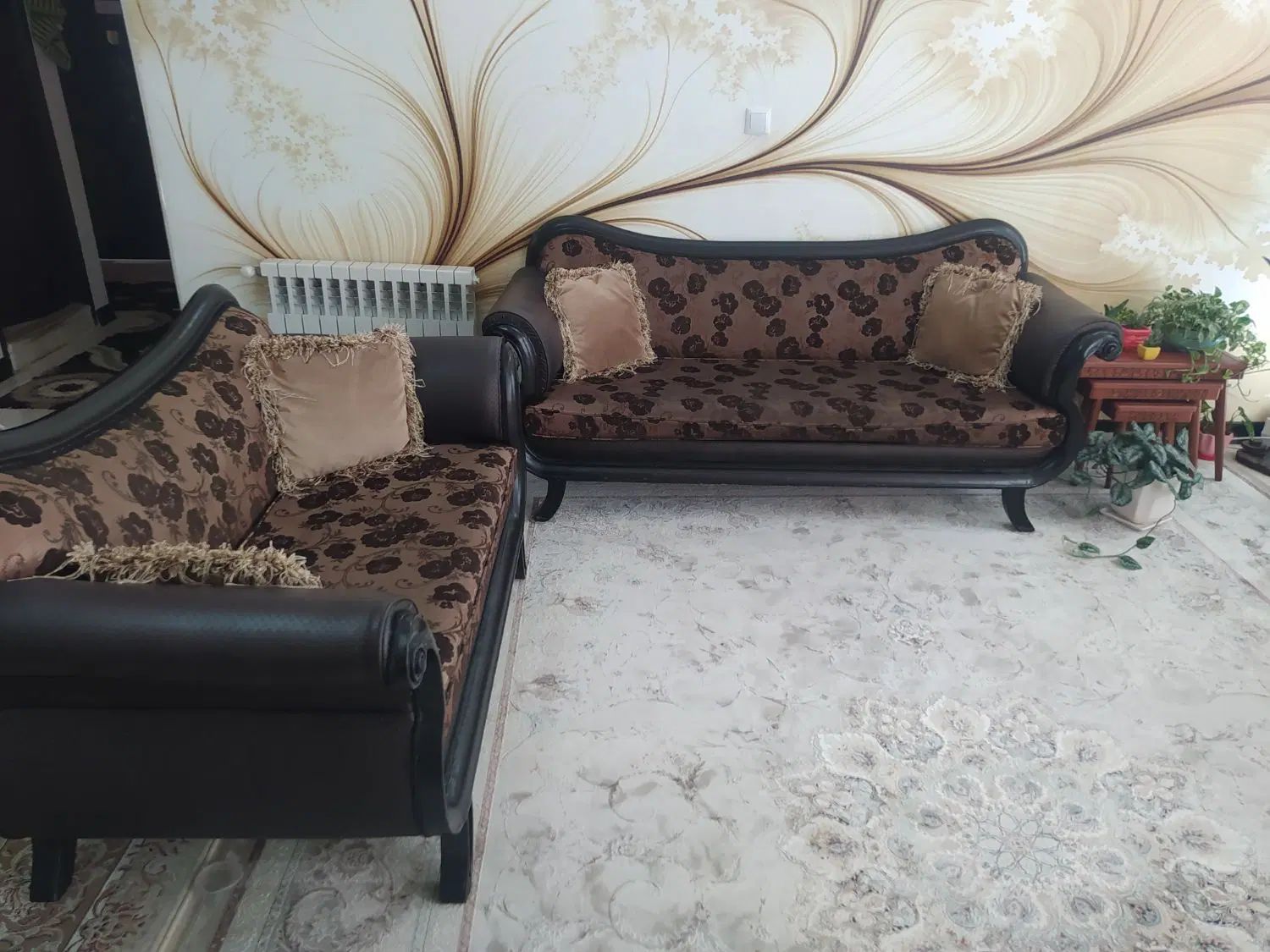 مبلمان کلاسیک ۷ نفره عالی تمیز و باکیفیت|مبلمان خانگی و میز عسلی|بابل, |دیوار