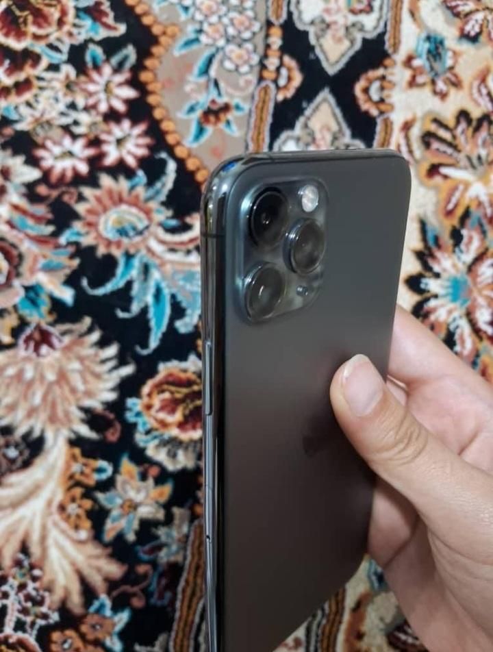 اپل iPhone 11 Pro با حافظهٔ ۶۴ گیگابایت|موبایل|شهرکرد, |دیوار
