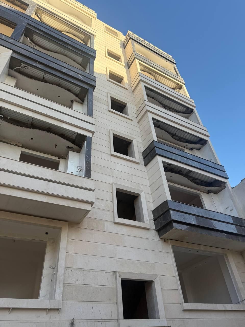 آپارتمان باغ نرده نوساز|فروش آپارتمان|اسلام‌شهر, |دیوار